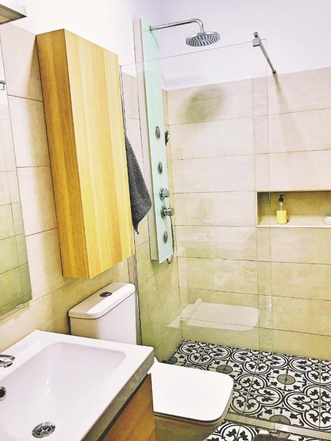 Town House With Patio In Quiet Residential Area 10 Min From Beach Торремолинос Номер фото