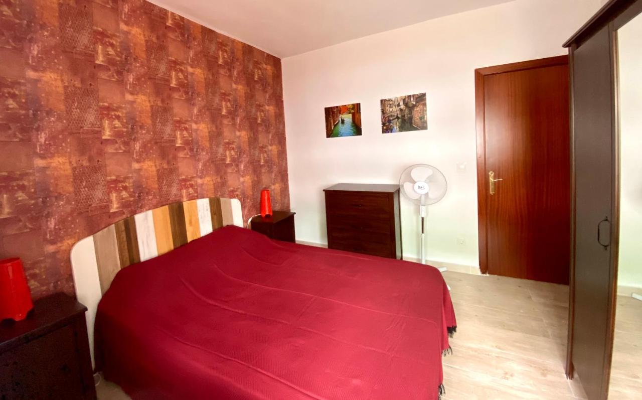 Town House With Patio In Quiet Residential Area 10 Min From Beach Торремолинос Экстерьер фото